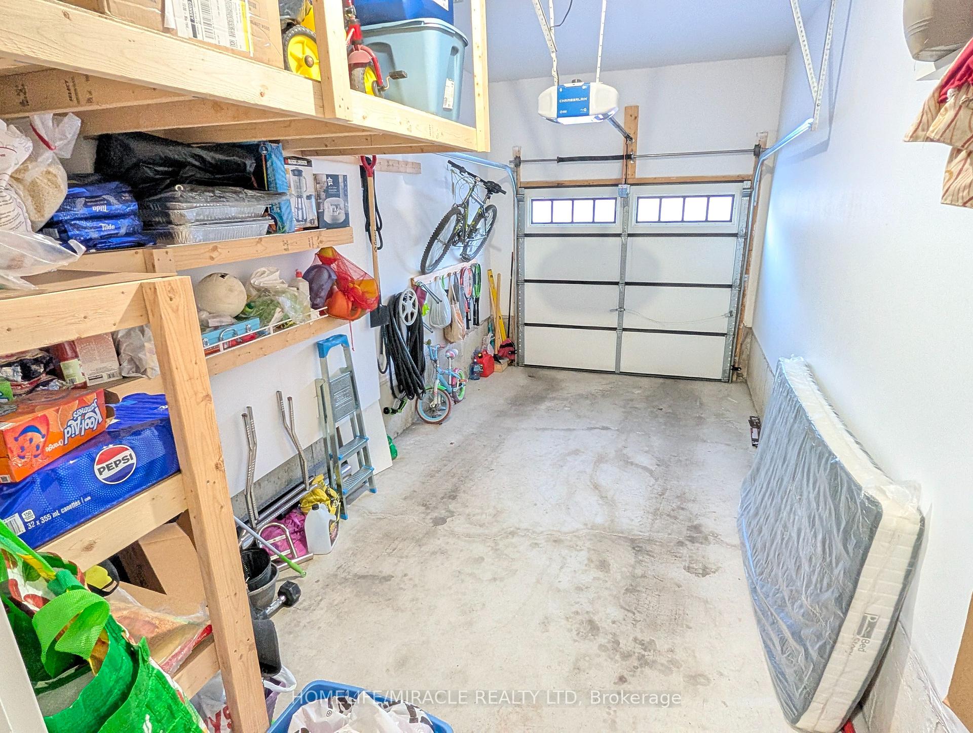 Photo 13 of Unit (Upper), 14 Banner Elk Street, Brampton, Brampton West — HOMEH