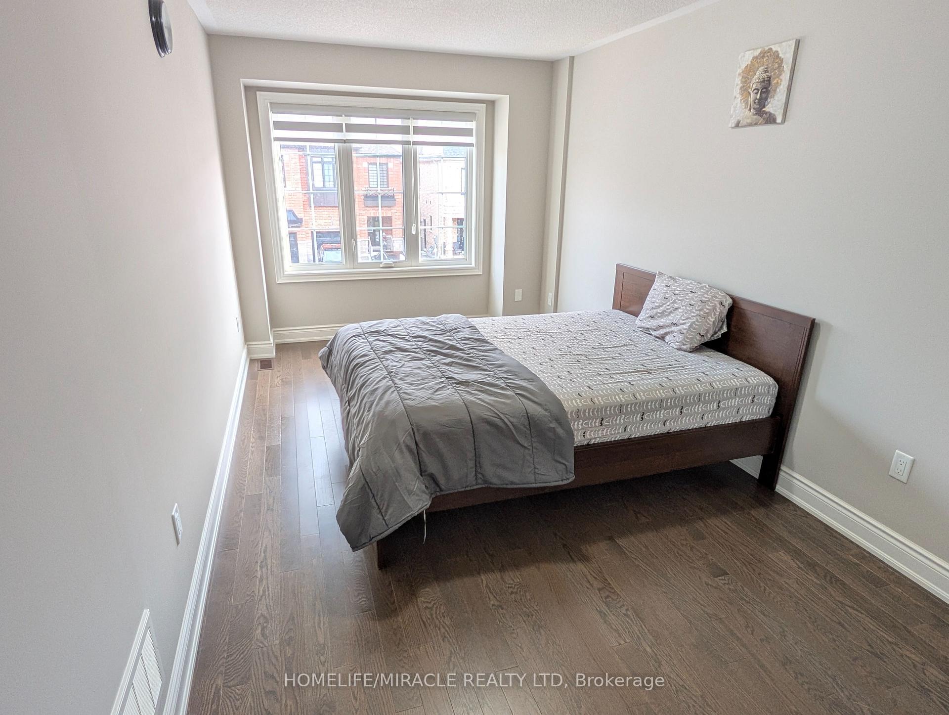 Photo 16 of Unit (Upper), 14 Banner Elk Street, Brampton, Brampton West — HOMEH