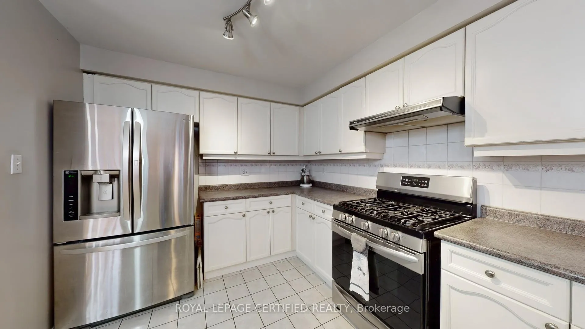 Photo 21 of 6 Alderbrook Place, Caledon, Bolton North — HOMEH