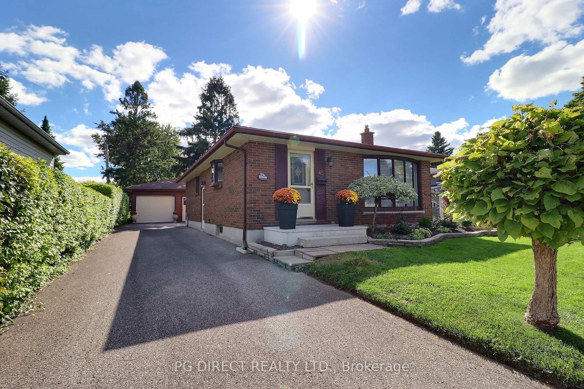 Photo 1 of 45 Locke Avenue S, St. Thomas — HOMEH