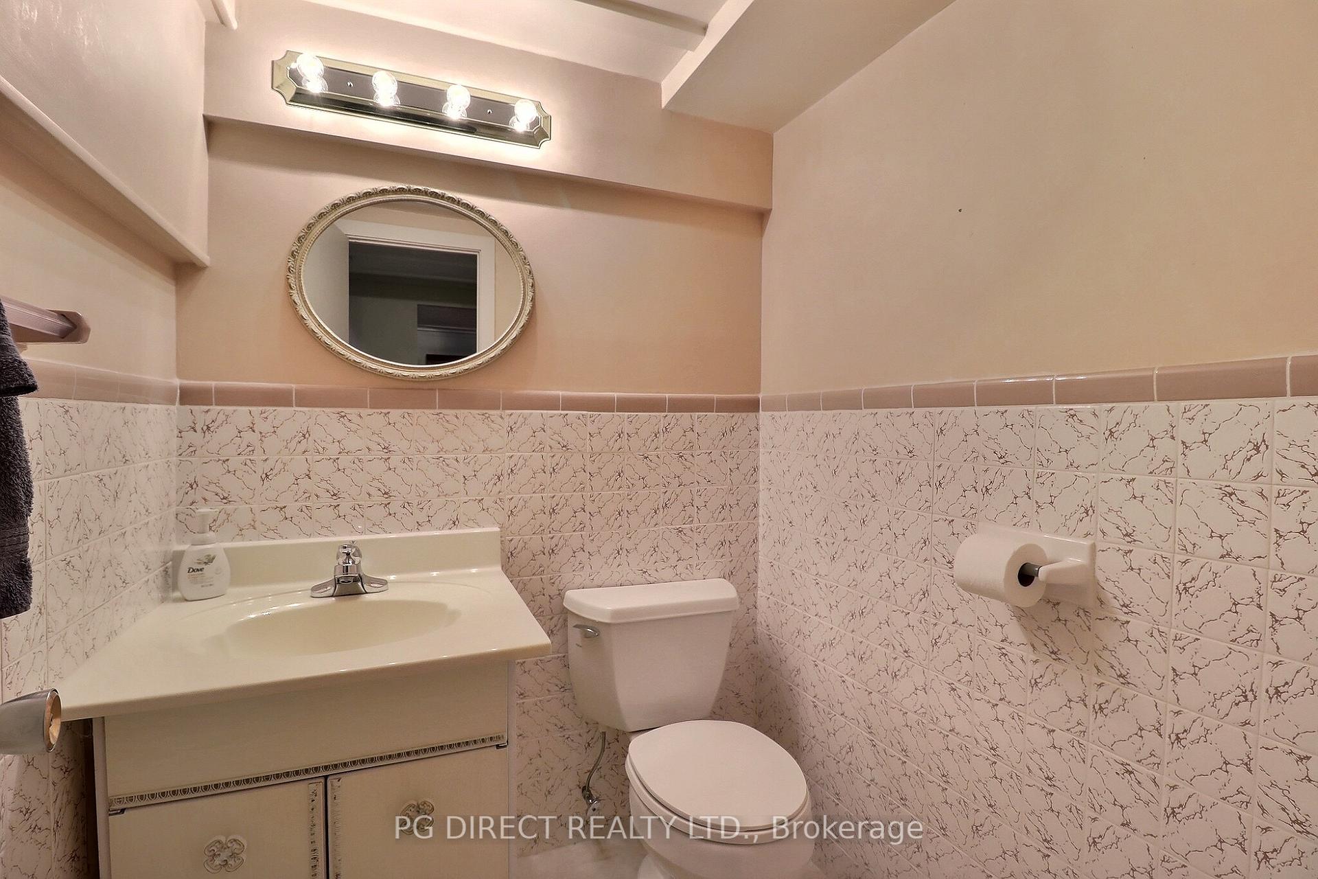 Photo 13 of 45 Locke Avenue S, St. Thomas — HOMEH