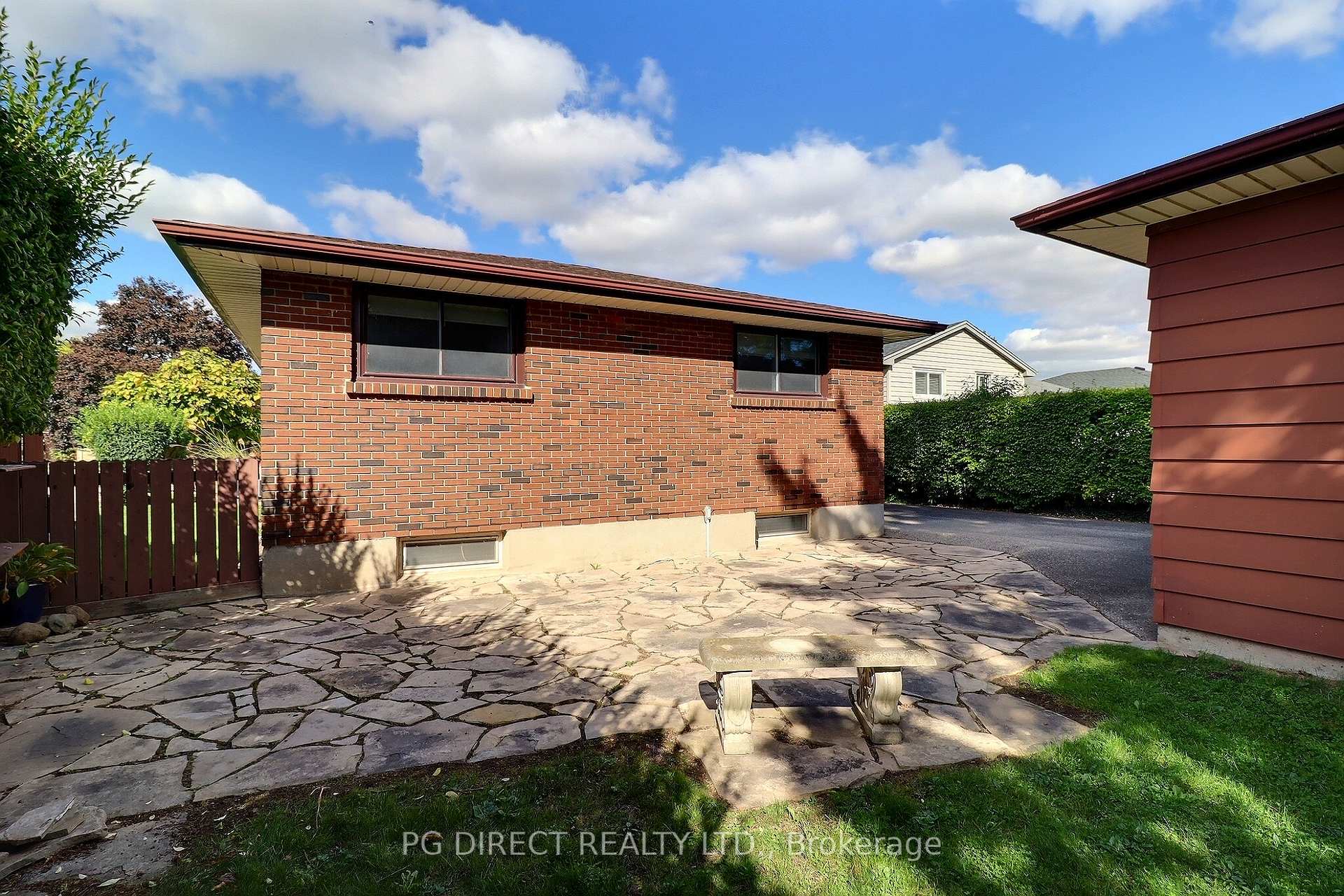 Photo 20 of 45 Locke Avenue S, St. Thomas — HOMEH