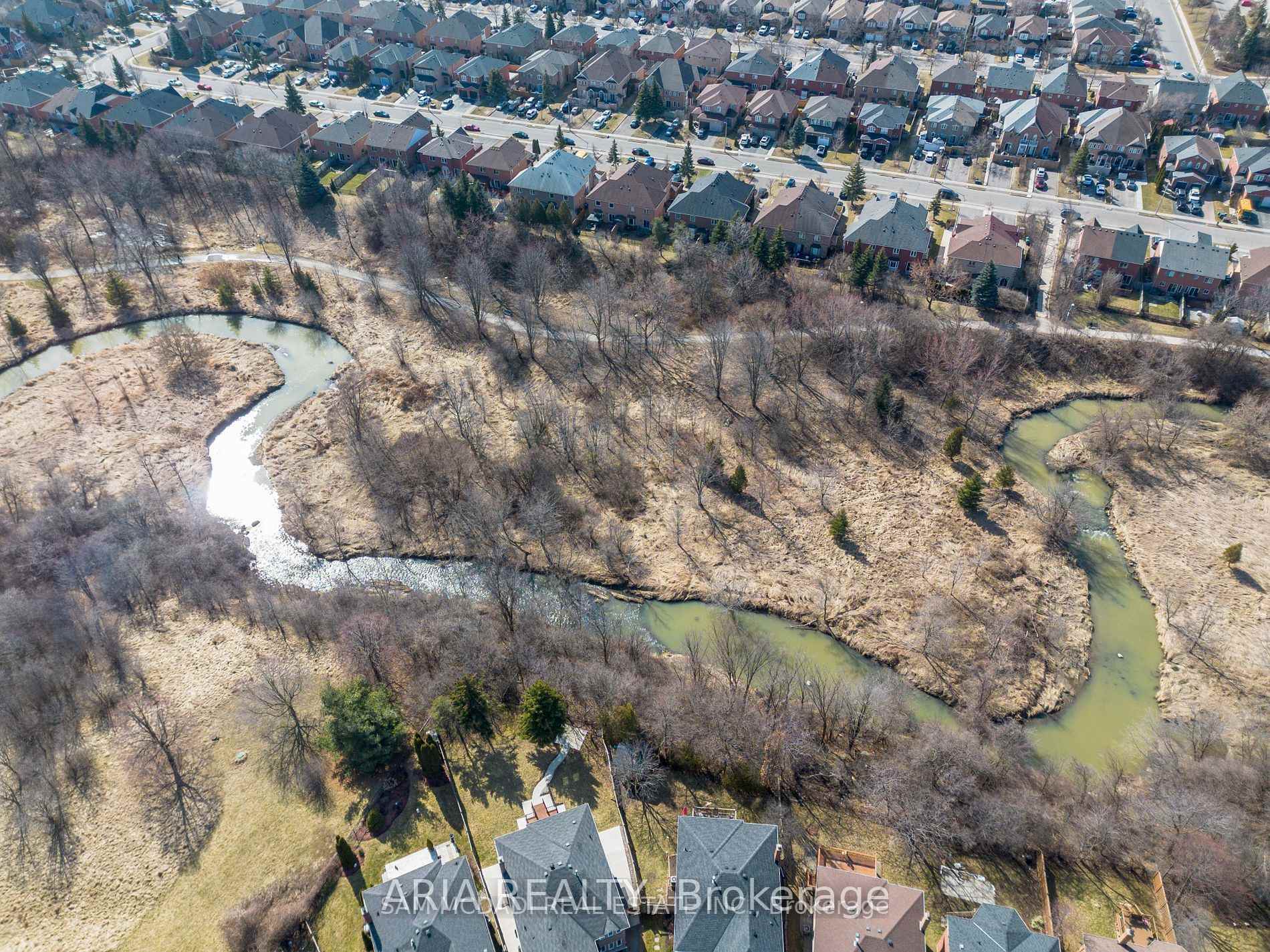 Photo 8 of 192 Pressed Brick Drive, Brampton, Brampton North — HOMEH