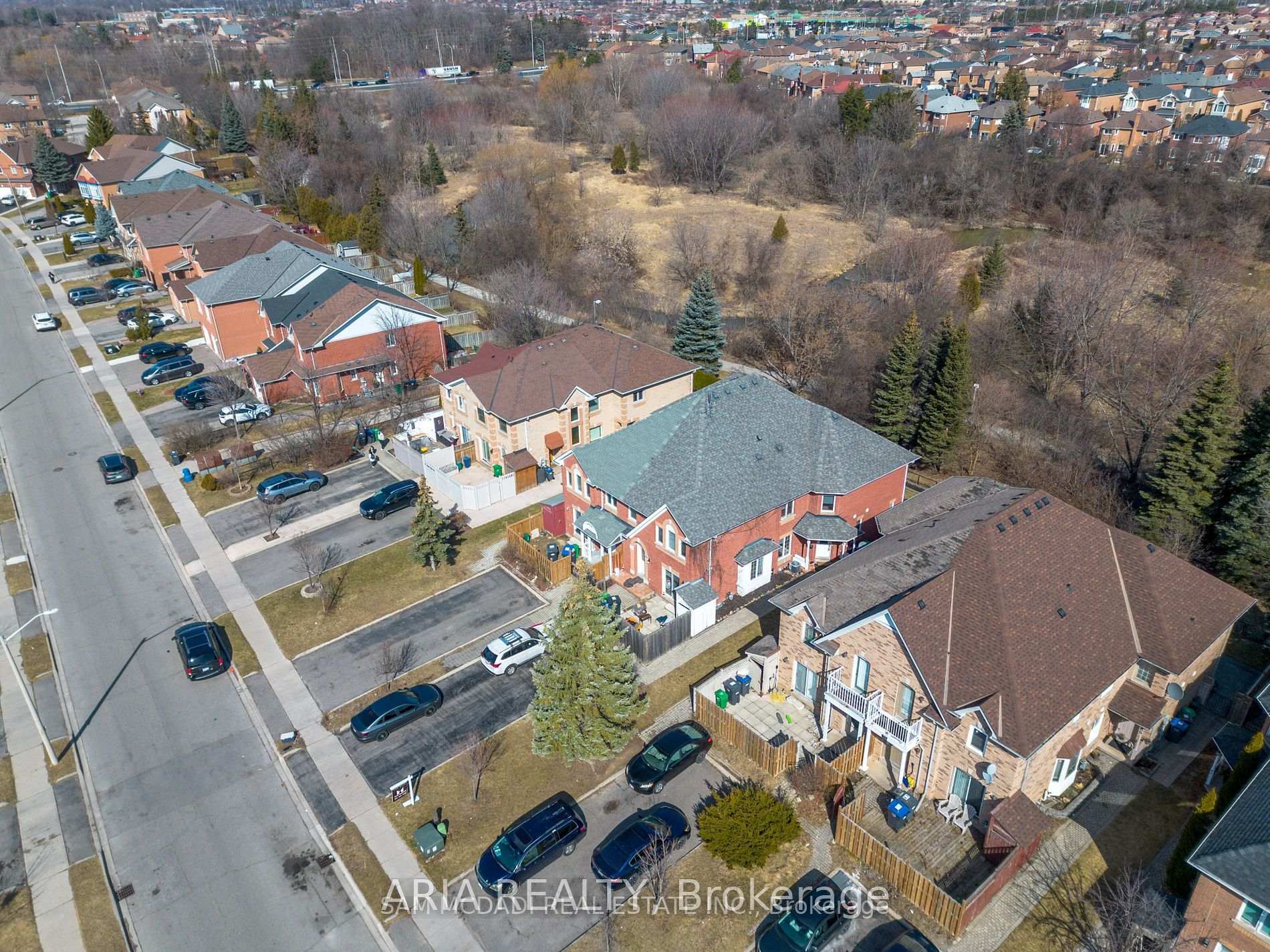 Photo 19 of 192 Pressed Brick Drive, Brampton, Brampton North — HOMEH