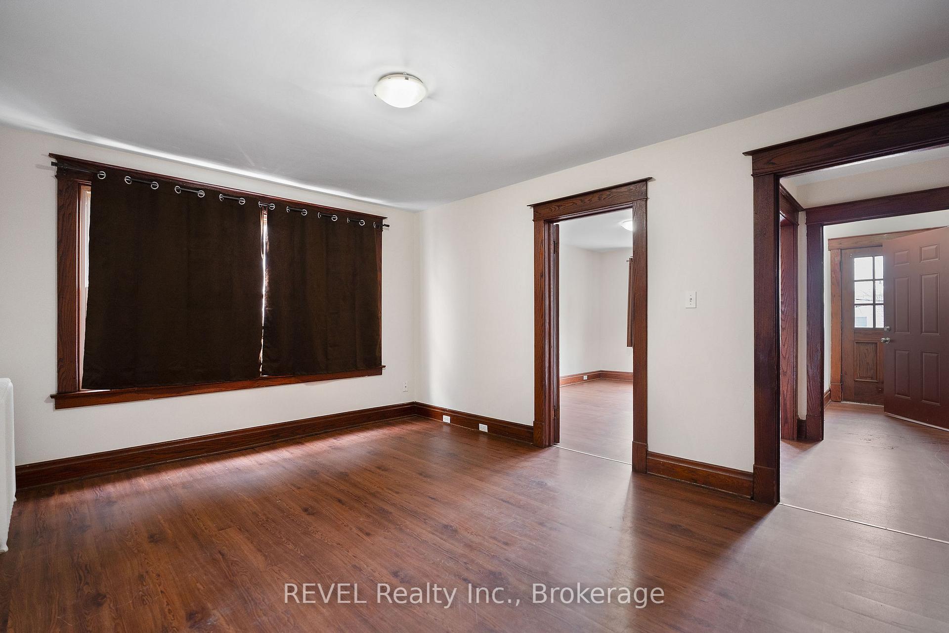 Photo 2 of Unit Upper, 1 Duke Street, St. Catharines, Downtown — HOMEH