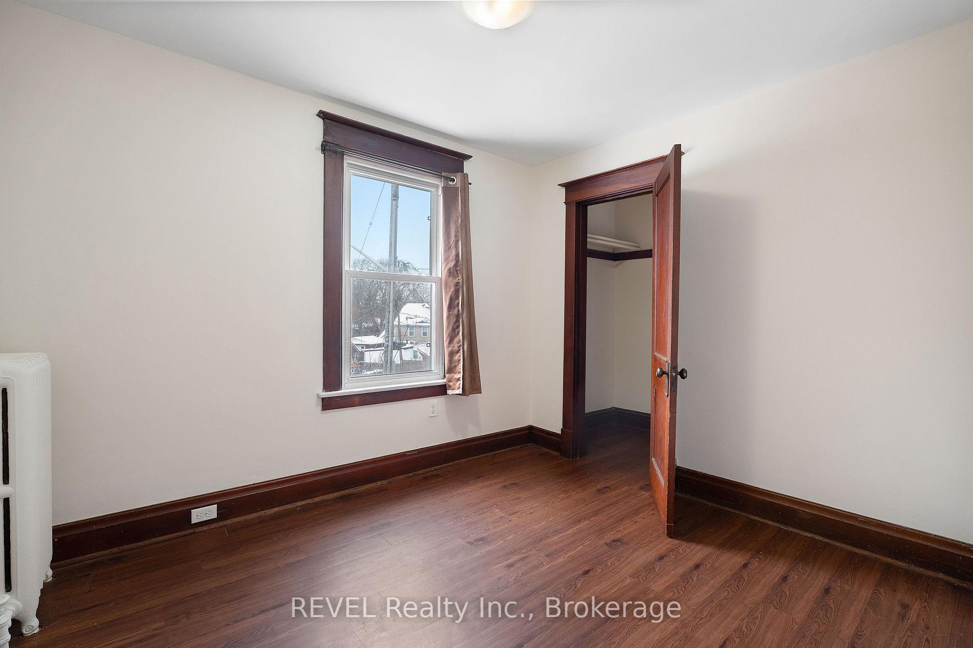 Photo 4 of Unit Upper, 1 Duke Street, St. Catharines, Downtown — HOMEH
