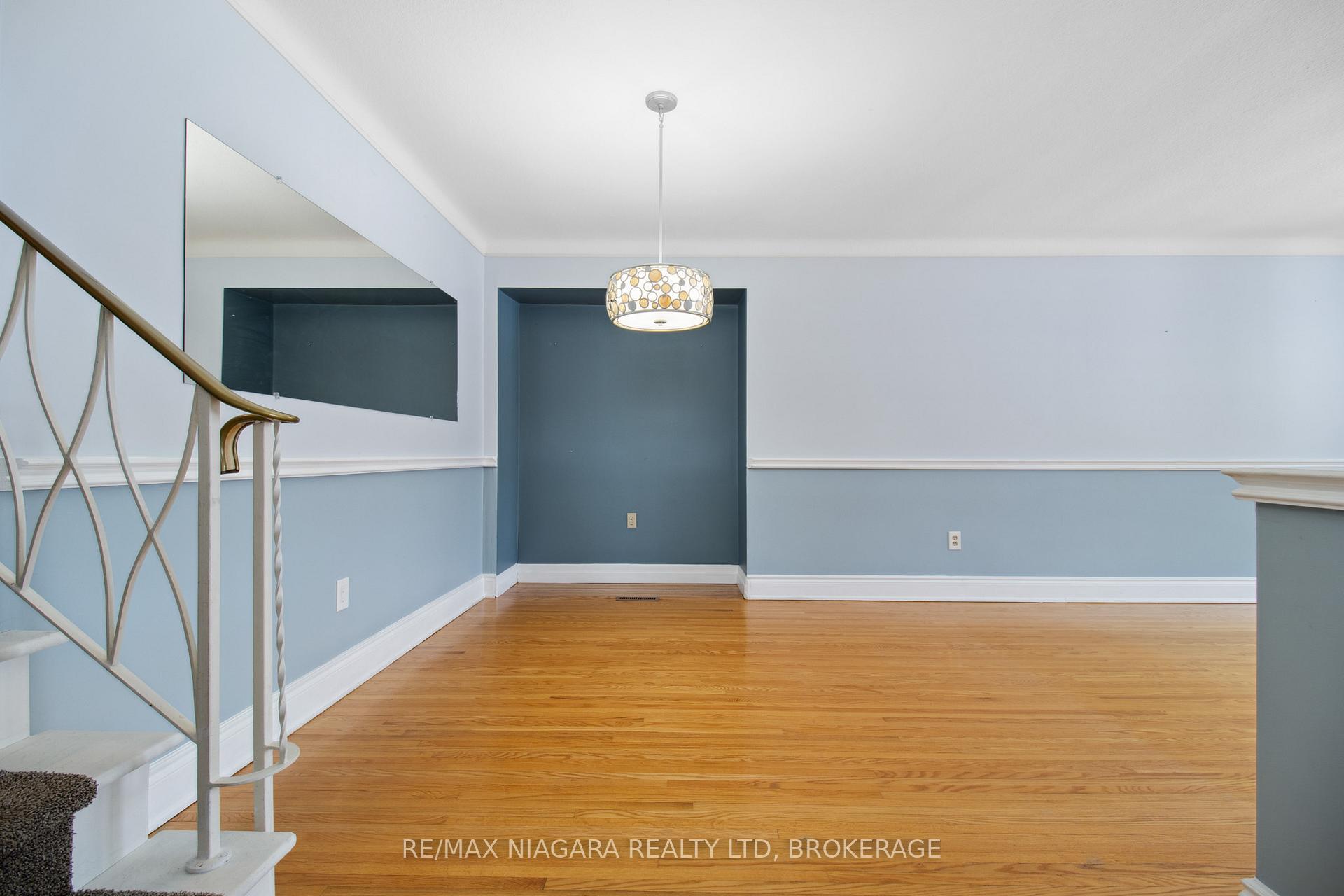Photo 10 of Unit Unit 1, 34 Leaside Drive, St. Catharines, Carlton/Bunting — HOMEH