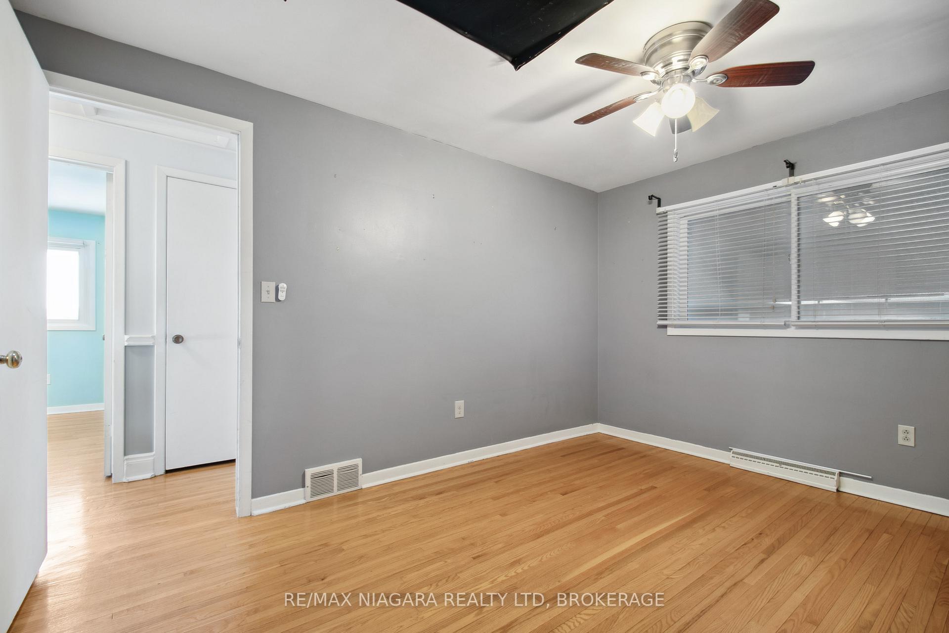 Photo 20 of Unit Unit 1, 34 Leaside Drive, St. Catharines, Carlton/Bunting — HOMEH