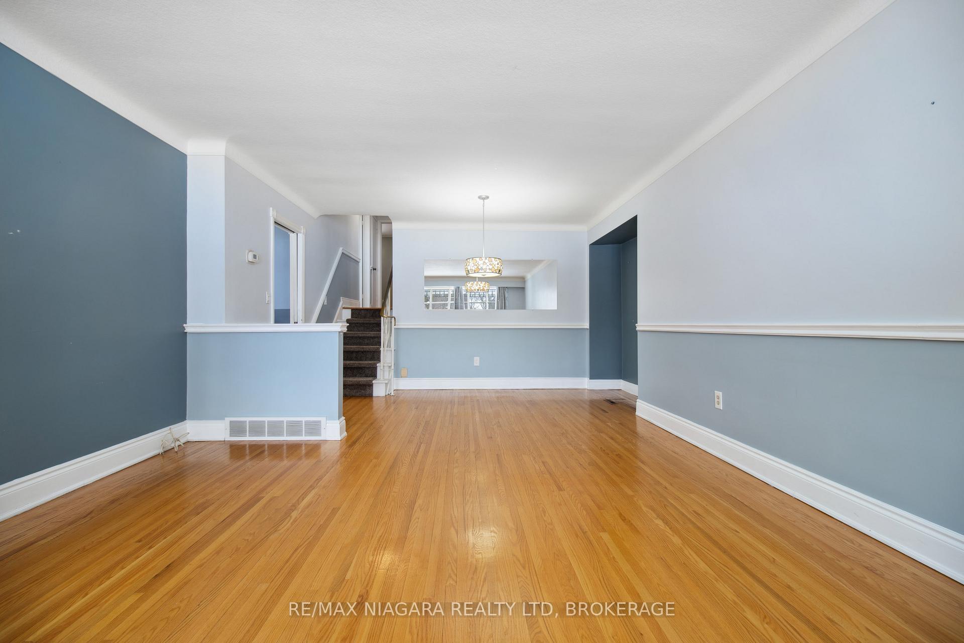 Photo 24 of Unit Unit 1, 34 Leaside Drive, St. Catharines, Carlton/Bunting — HOMEH