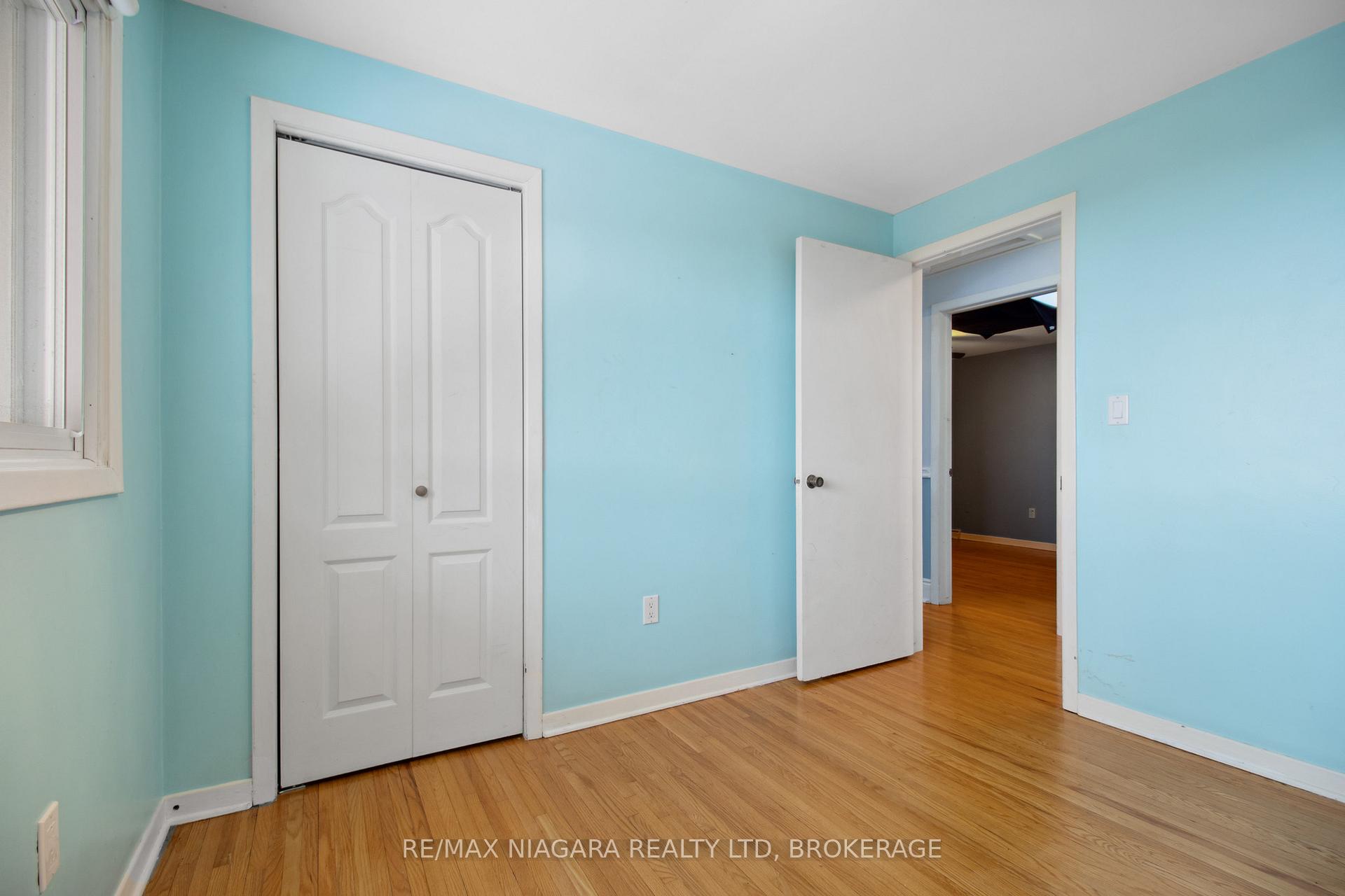 Photo 37 of Unit Unit 1, 34 Leaside Drive, St. Catharines, Carlton/Bunting — HOMEH