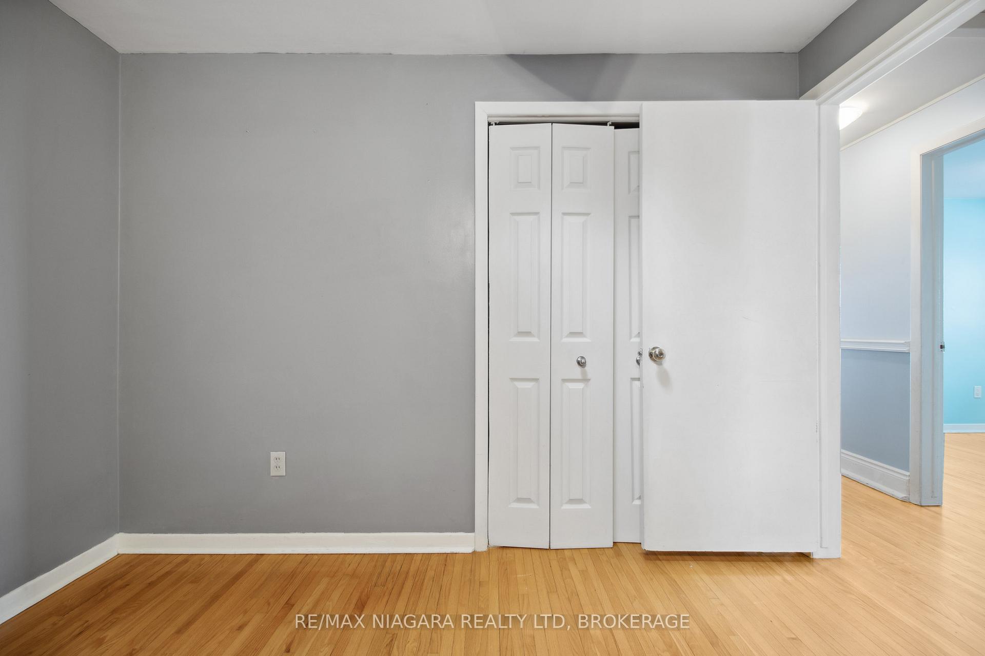 Photo 40 of Unit Unit 1, 34 Leaside Drive, St. Catharines, Carlton/Bunting — HOMEH