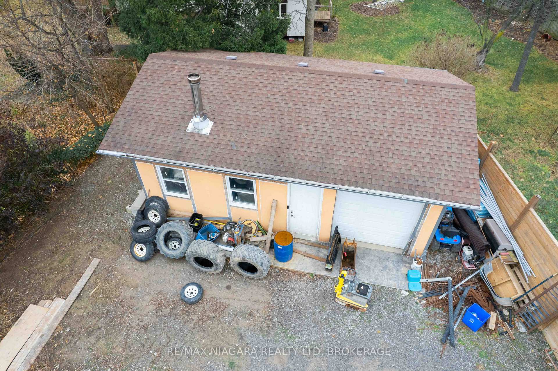 Photo 9 of 314 Grantham Avenue, St. Catharines, Carlton/Bunting — HOMEH