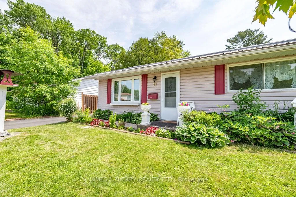 Photo 2 of 28 Lasalle Drive, Deep River — HOMEH