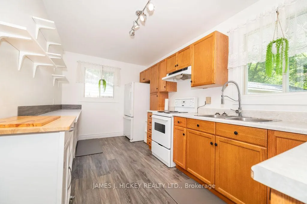Photo 4 of 28 Lasalle Drive, Deep River — HOMEH