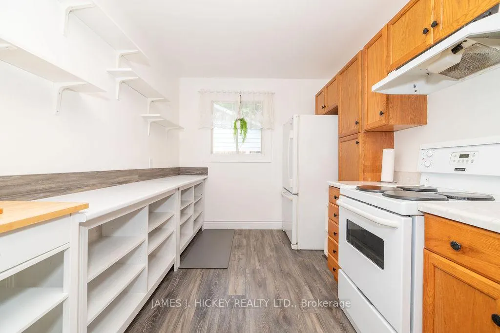 Photo 5 of 28 Lasalle Drive, Deep River — HOMEH
