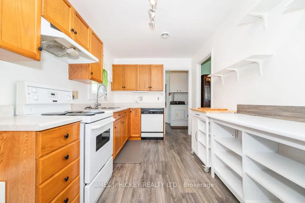 Photo 6 of 28 Lasalle Drive, Deep River — HOMEH