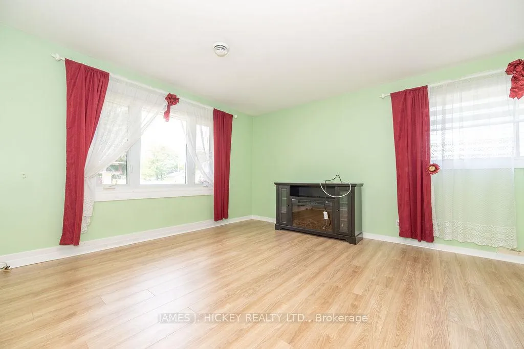 Photo 9 of 28 Lasalle Drive, Deep River — HOMEH