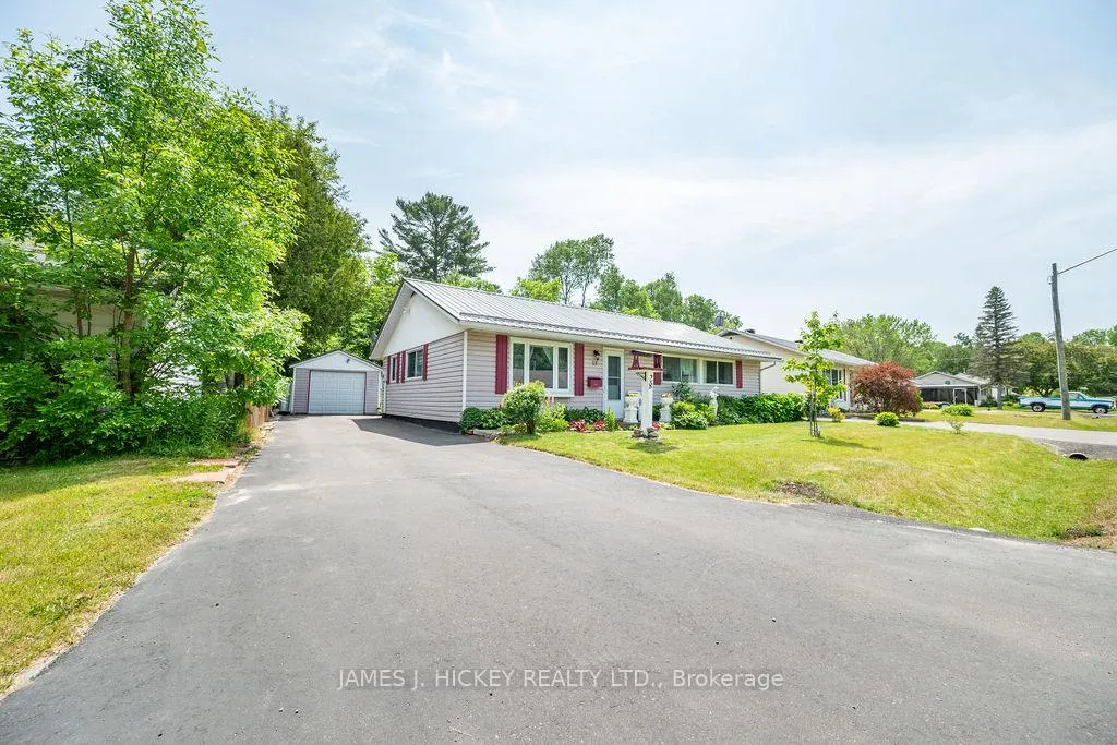 Photo 29 of 28 Lasalle Drive, Deep River — HOMEH