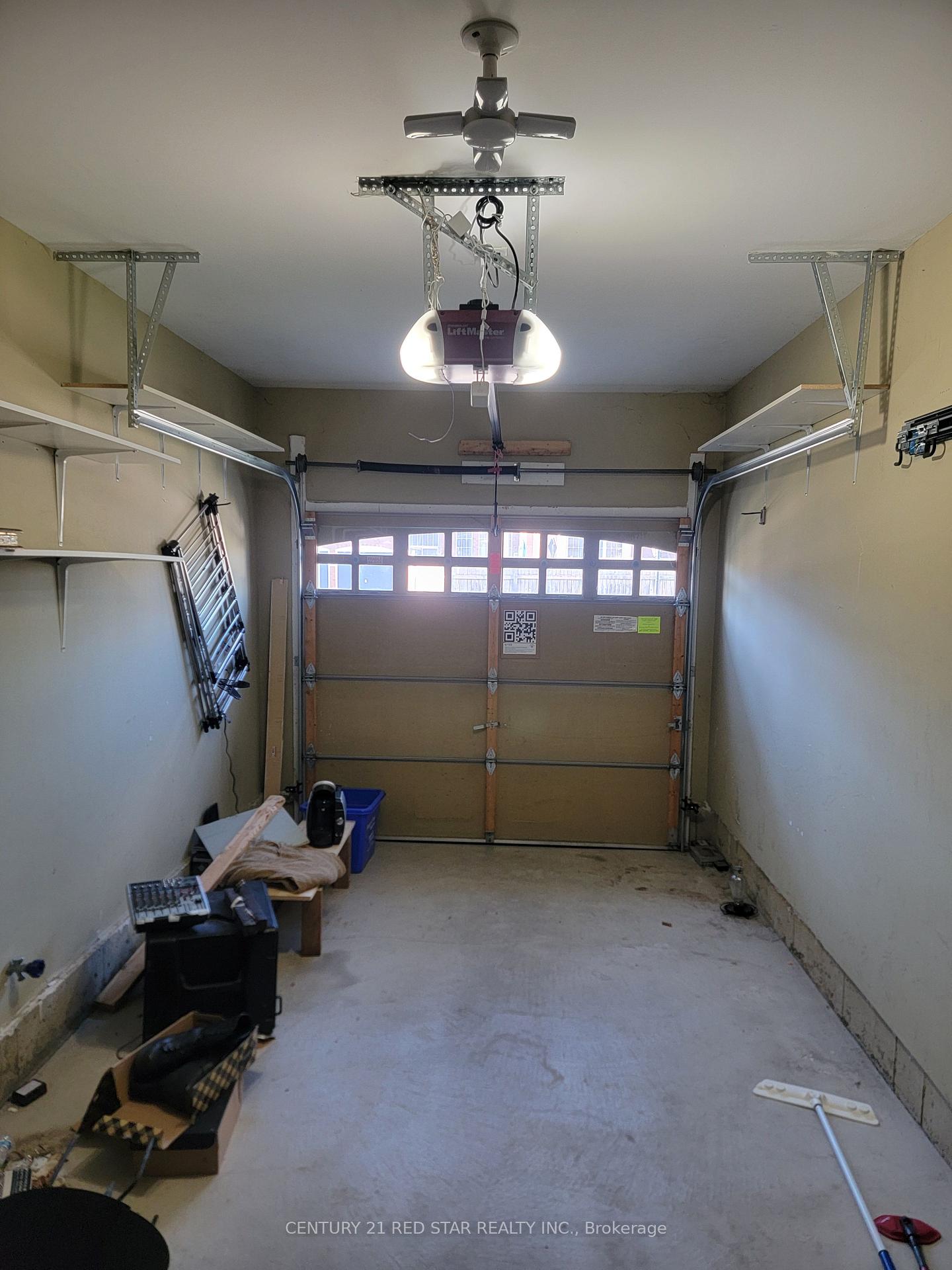 Photo 2 of 10 Seedland Crescent, Brampton, Sandringham-Wellington — HOMEH