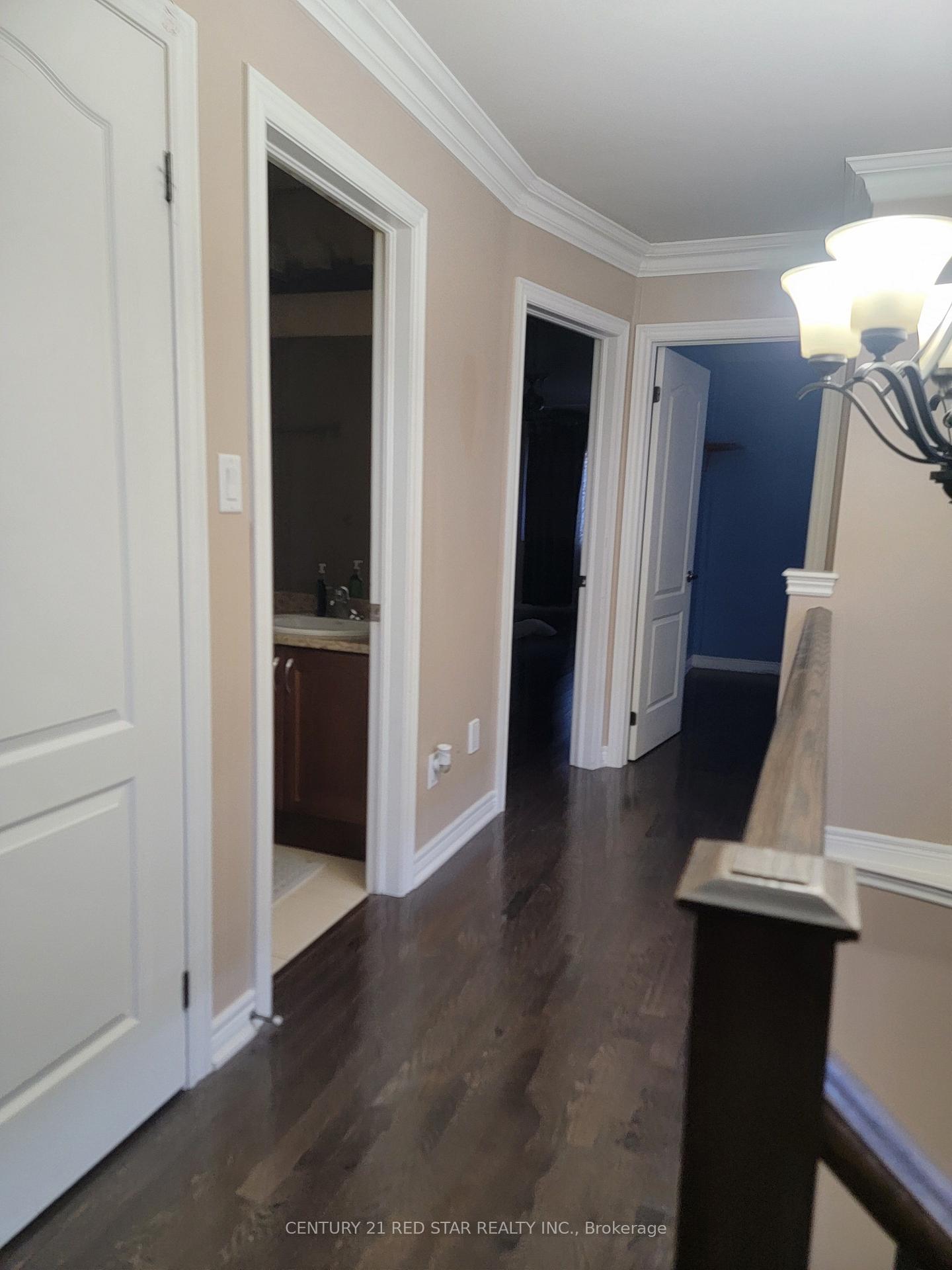 Photo 9 of 10 Seedland Crescent, Brampton, Sandringham-Wellington — HOMEH