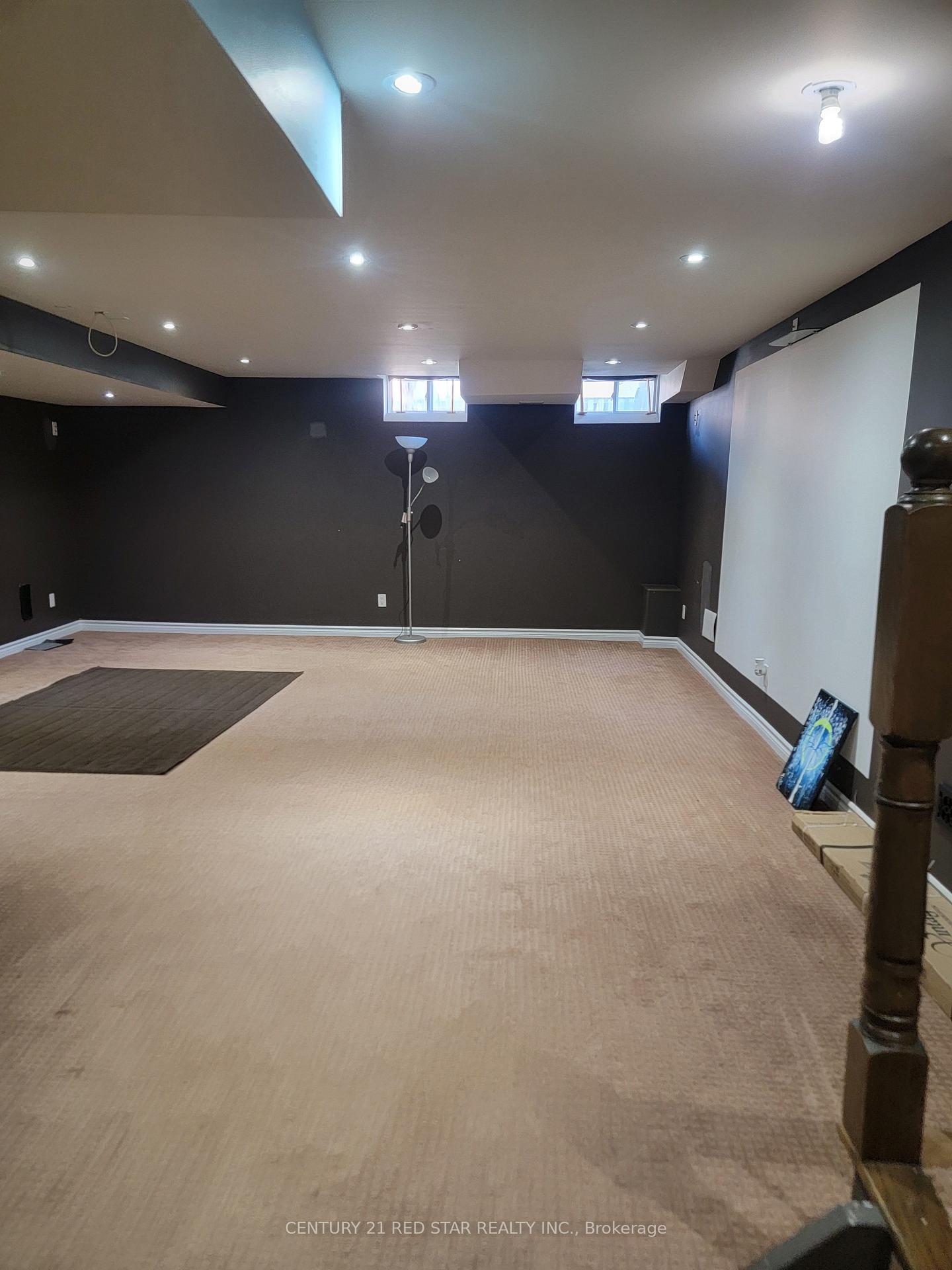 Photo 16 of 10 Seedland Crescent, Brampton, Sandringham-Wellington — HOMEH