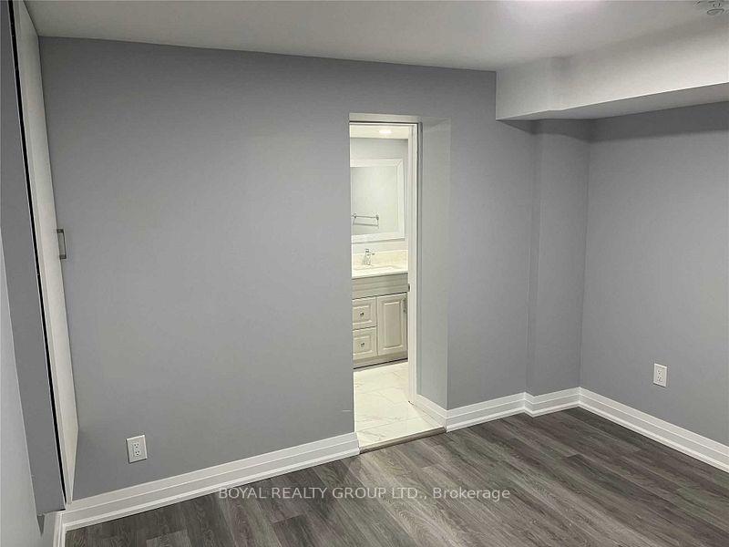 Photo 9 of Unit Bsmt, 24 Leopard Gate, Brampton, Sandringham-Wellington — HOMEH