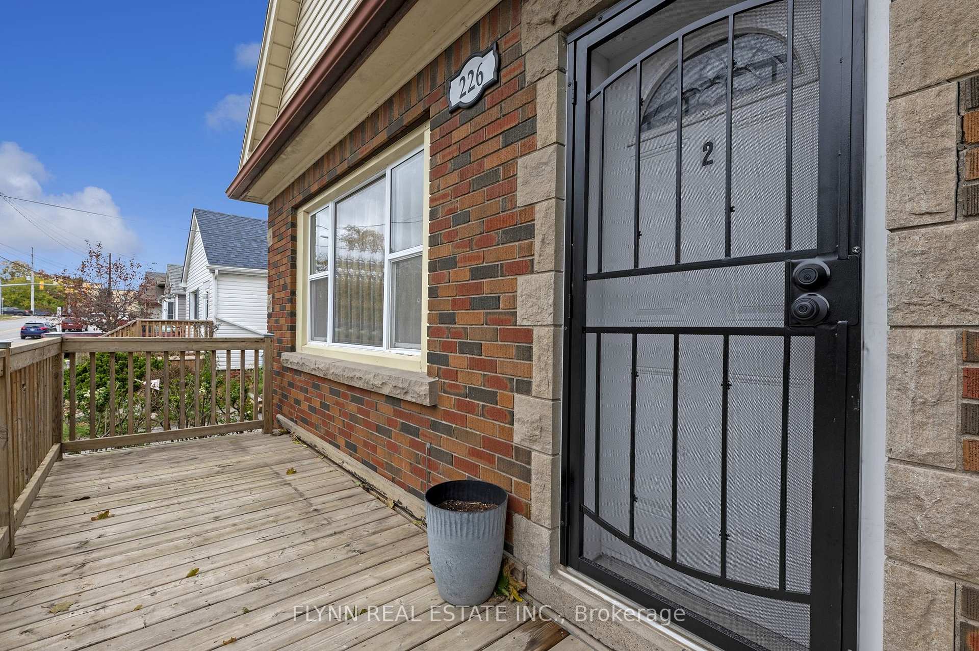 Photo 2 of Unit 2, 226 Westchester Avenue, St. Catharines, Oakdale — HOMEH