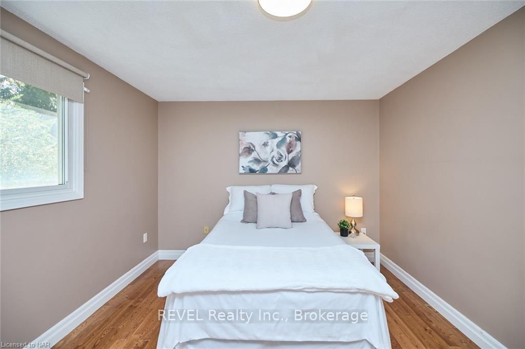 Photo 18 of 110 Strada Boulevard, St. Catharines, Rykert/Vansickle — HOMEH