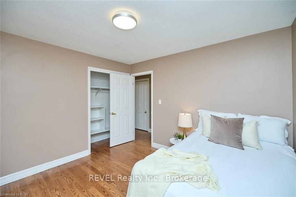 Photo 23 of 110 Strada Boulevard, St. Catharines, Rykert/Vansickle — HOMEH