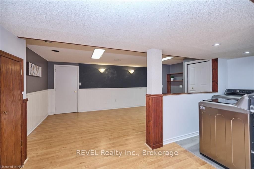 Photo 32 of 110 Strada Boulevard, St. Catharines, Rykert/Vansickle — HOMEH