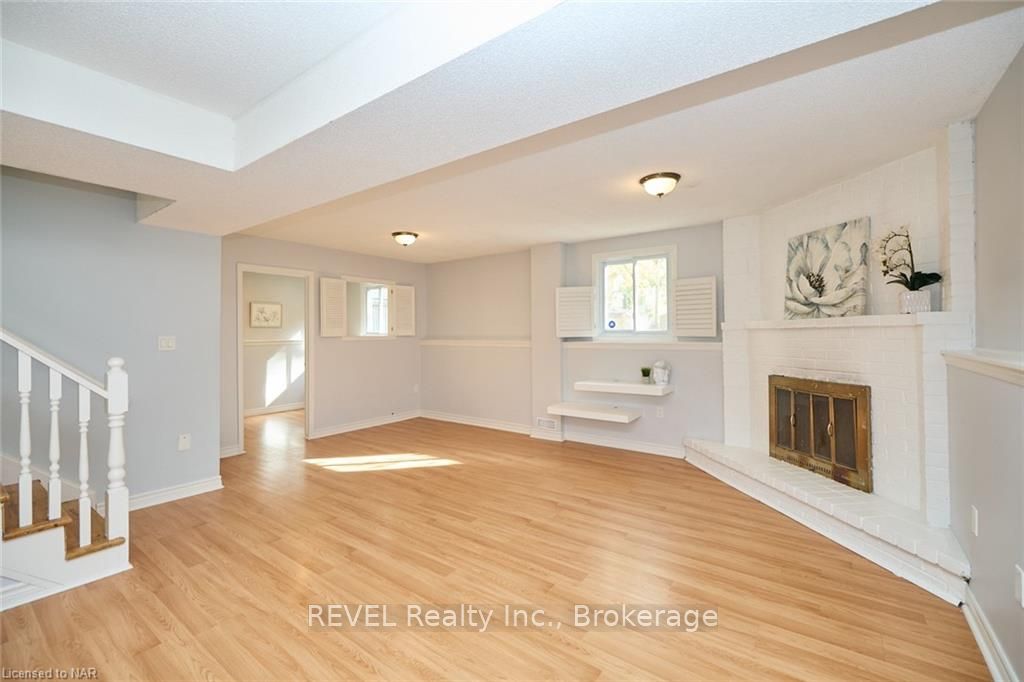 Photo 29 of 110 Strada Boulevard, St. Catharines, Rykert/Vansickle — HOMEH