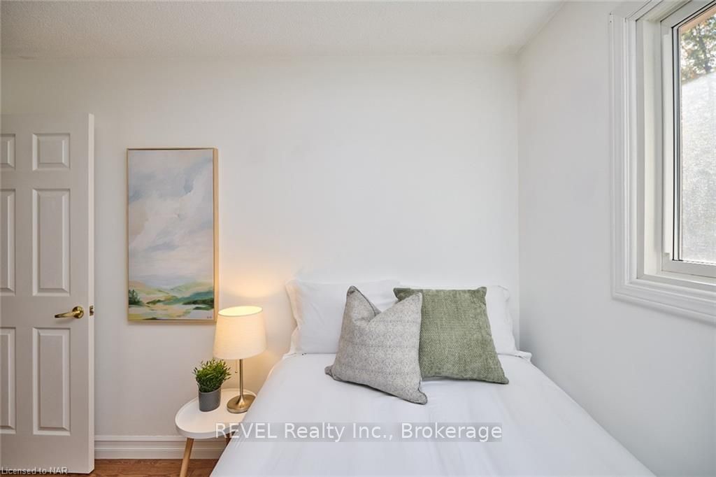 Photo 25 of 110 Strada Boulevard, St. Catharines, Rykert/Vansickle — HOMEH