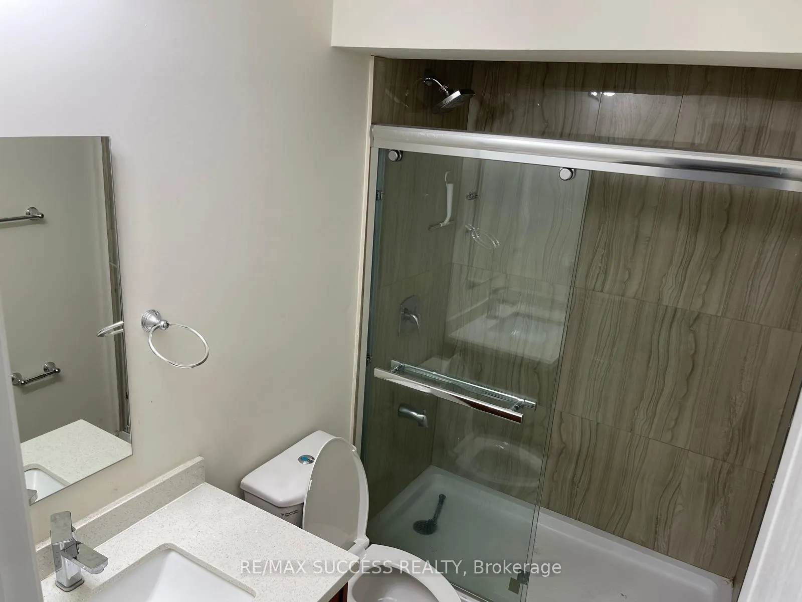 Photo 7 of 3 Aries Street, Brampton, Credit Valley — HOMEH