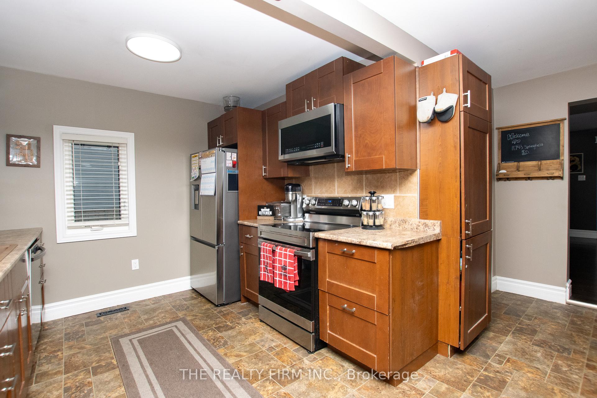 Photo 11 of 11743 Springfield Road, Malahide, Springfield — HOMEH