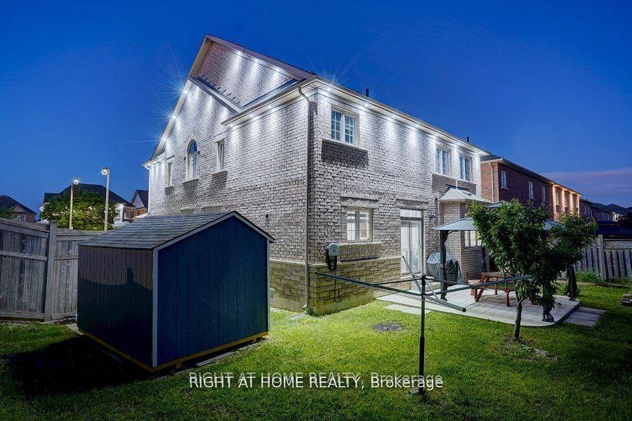 Photo 6 of 2 Frobischer Drive, Brampton, Sandringham-Wellington North — HOMEH