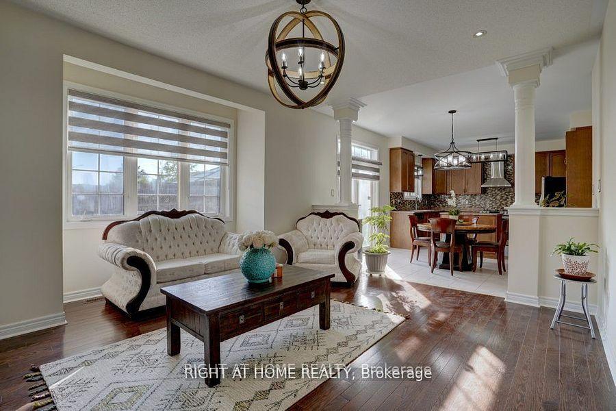 Photo 16 of 2 Frobischer Drive, Brampton, Sandringham-Wellington North — HOMEH
