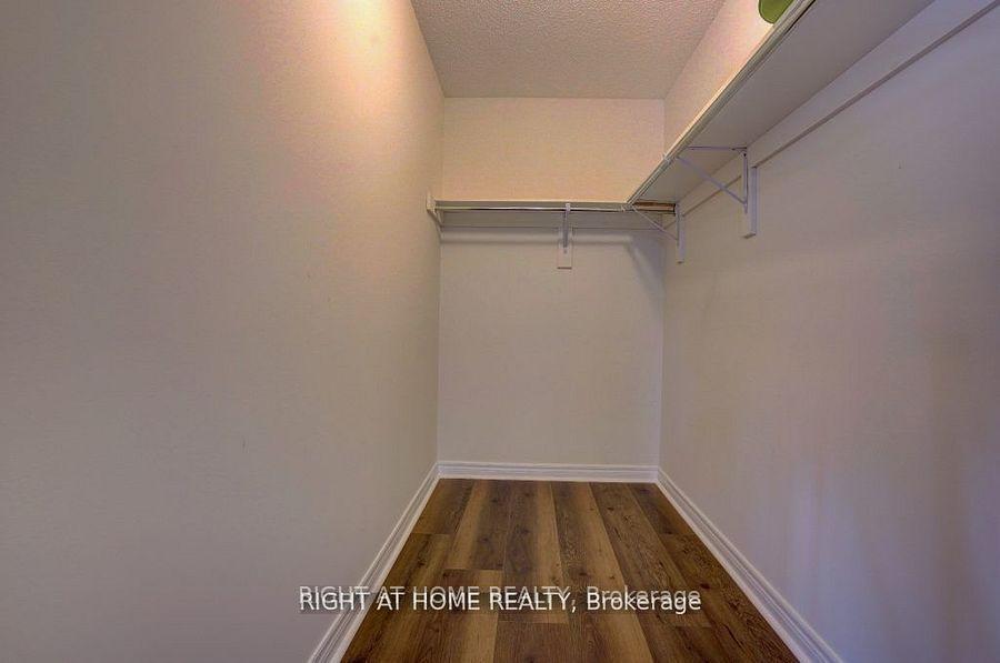 Photo 21 of 2 Frobischer Drive, Brampton, Sandringham-Wellington North — HOMEH