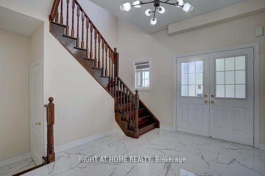 Photo 31 of 2 Frobischer Drive, Brampton, Sandringham-Wellington North — HOMEH
