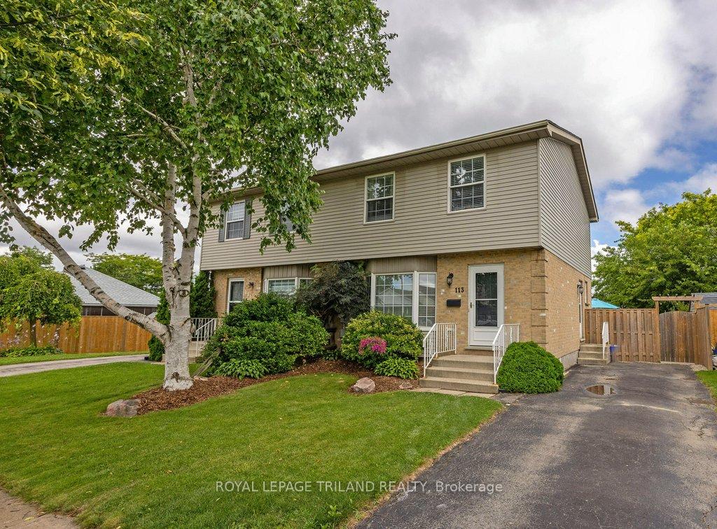 Photo 2 of 113 Manor Road, St. Thomas — HOMEH