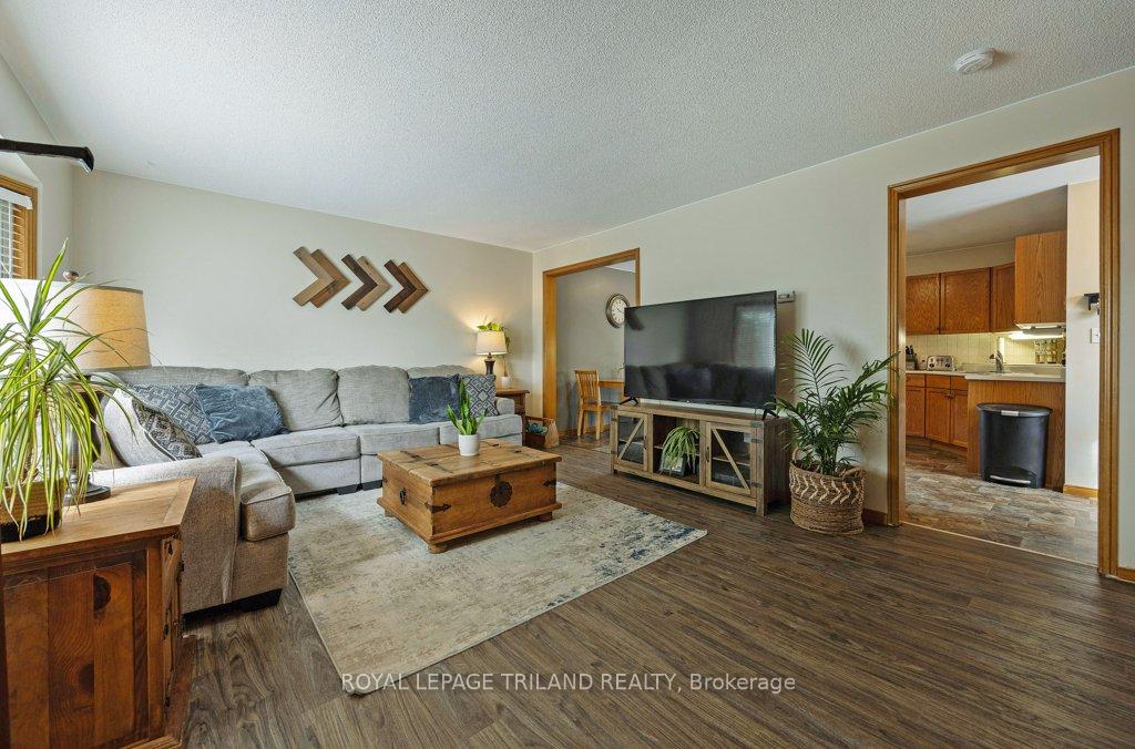 Photo 4 of 113 Manor Road, St. Thomas — HOMEH