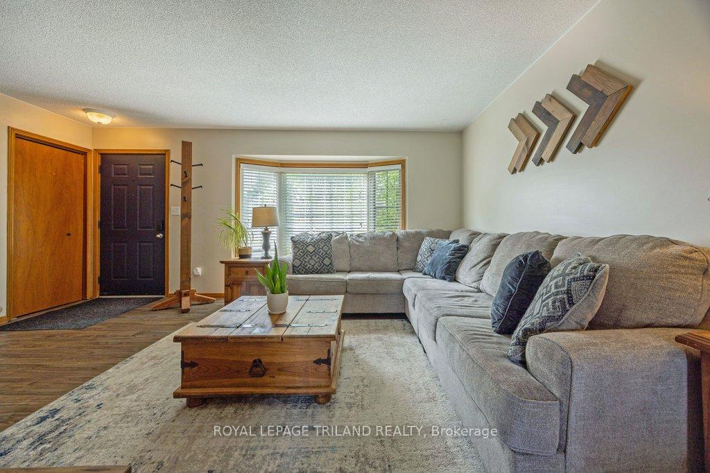 Photo 7 of 113 Manor Road, St. Thomas — HOMEH