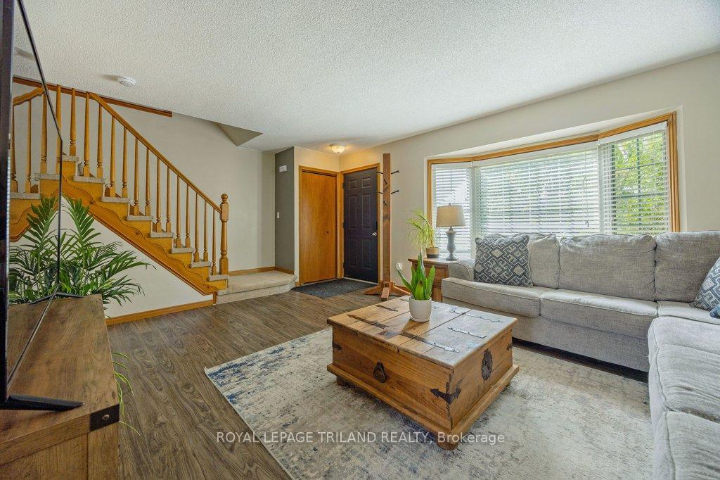 Photo 8 of 113 Manor Road, St. Thomas — HOMEH