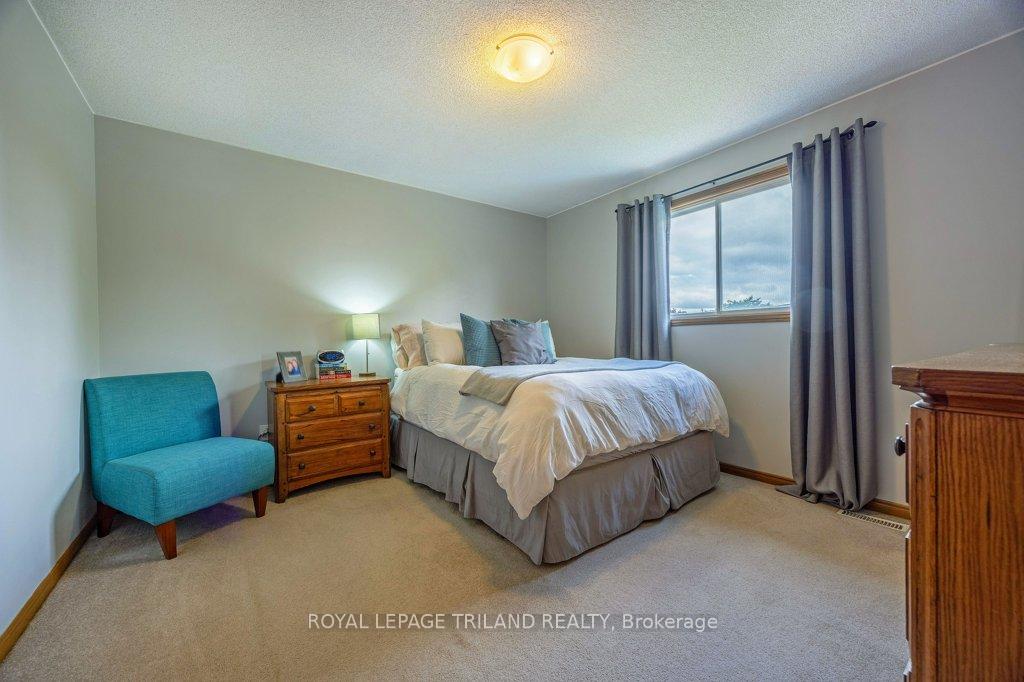 Photo 13 of 113 Manor Road, St. Thomas — HOMEH