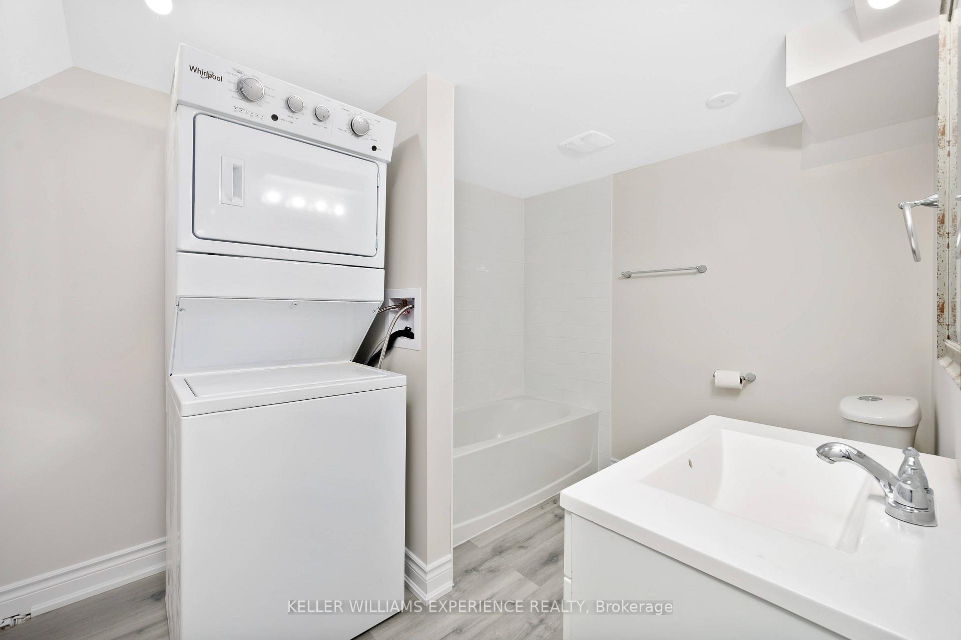 Photo 12 of Unit Unit 1, 52 Cundles Road E, Barrie, Cundles East — HOMEH