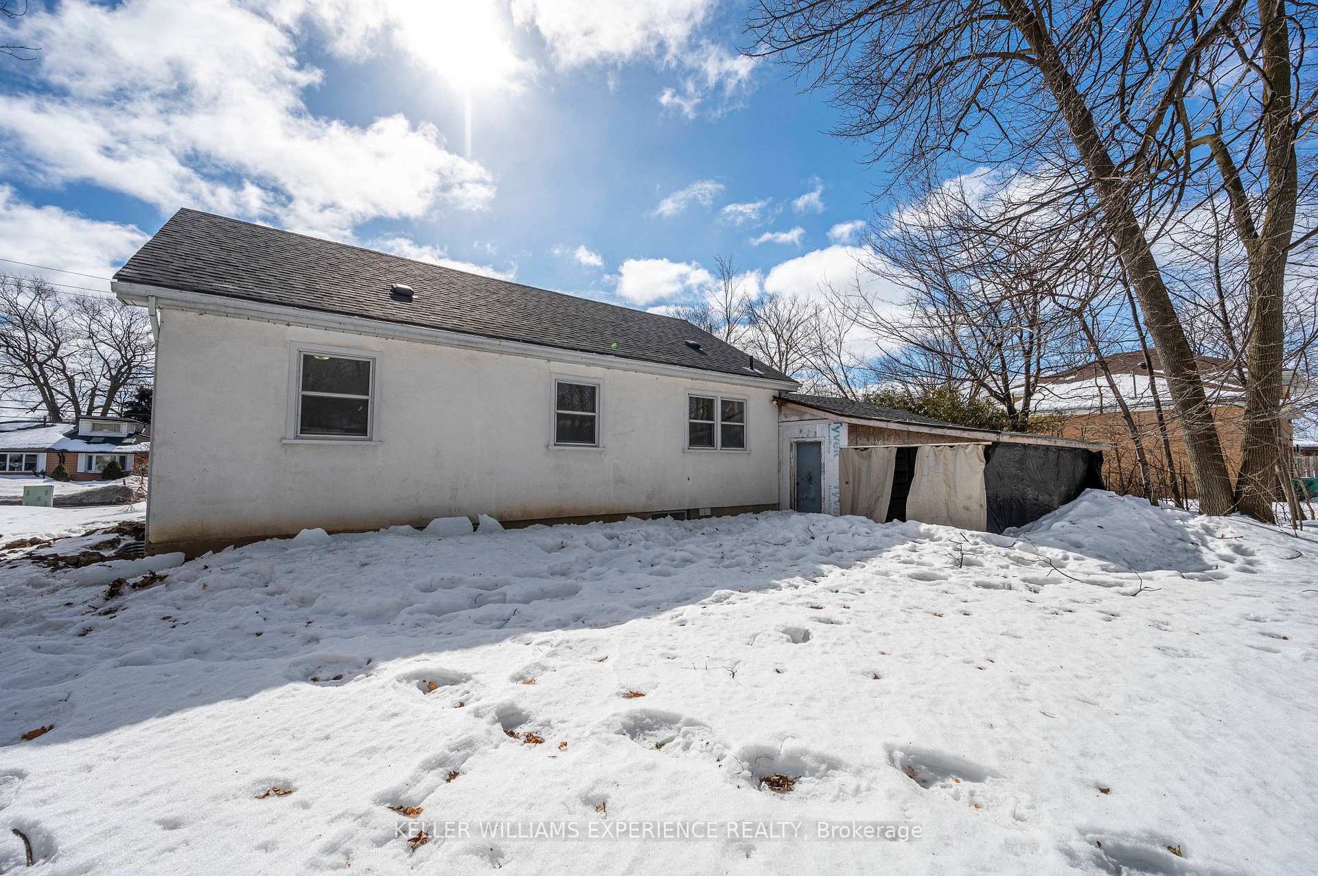 Photo 11 of Unit Unit 1, 52 Cundles Road E, Barrie, Cundles East — HOMEH