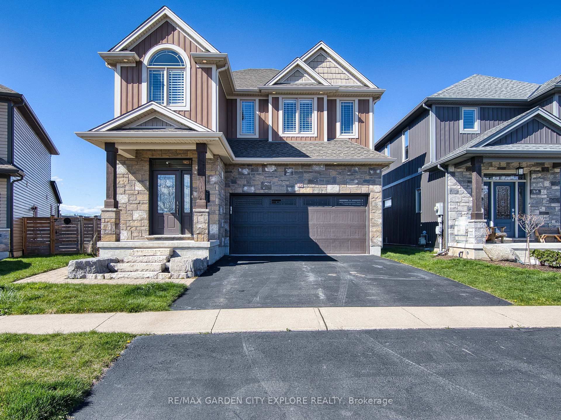 Front of 19 Moes Crescent