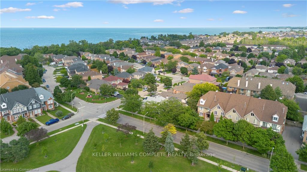 Photo 1 of 11 Waterford Crescent, Hamilton, Lakeshore — HOMEH