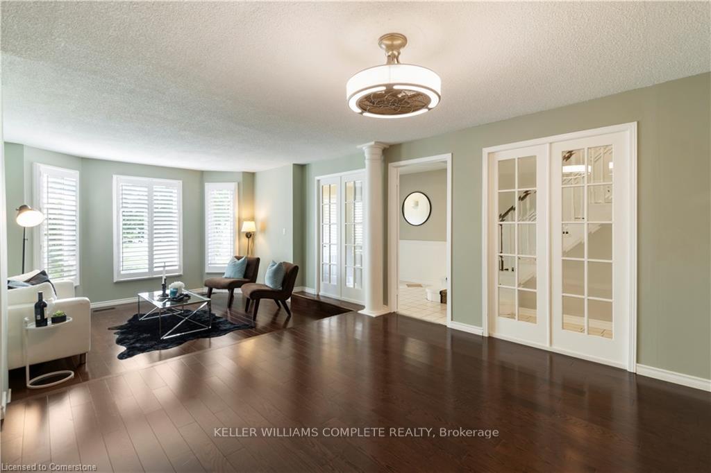 Photo 10 of 11 Waterford Crescent, Hamilton, Lakeshore — HOMEH