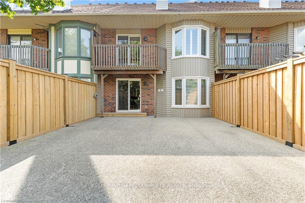 Photo 36 of 11 Waterford Crescent, Hamilton, Lakeshore — HOMEH