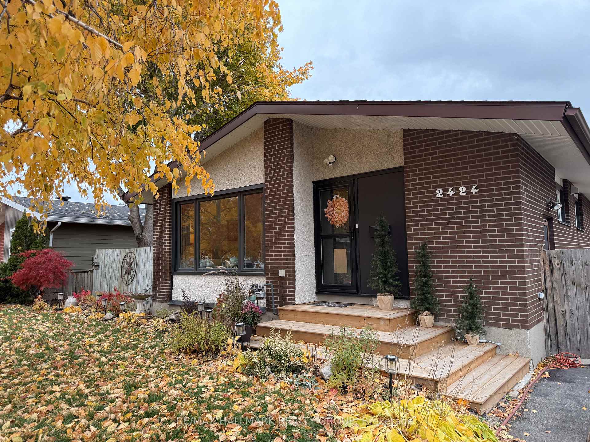 Photo 1 of 2424 Joliffe Street, Ottawa, Hawthorne Meadows — HOMEH
